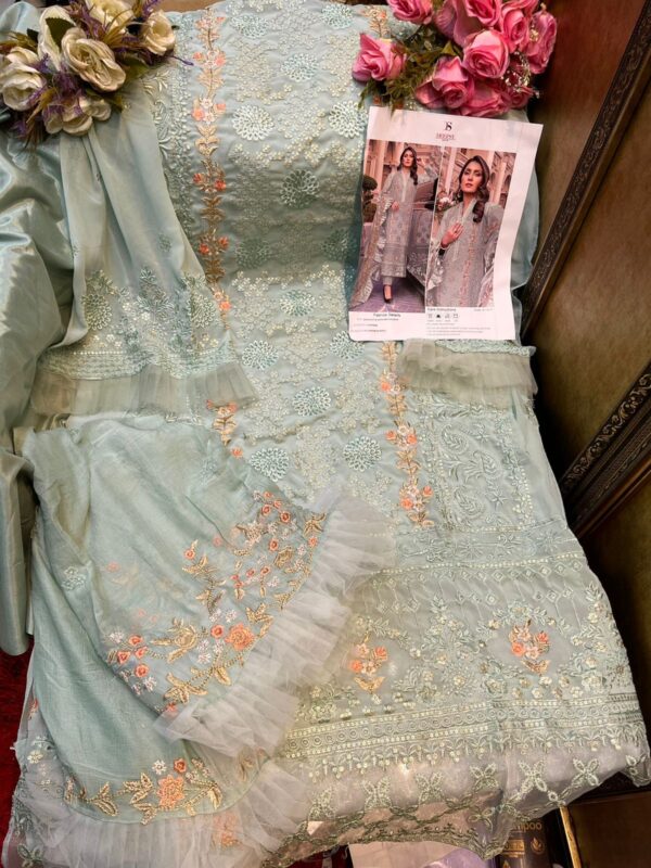 Deepsy D 143 Georgette Heavy Embroidery Pakistani Suits
