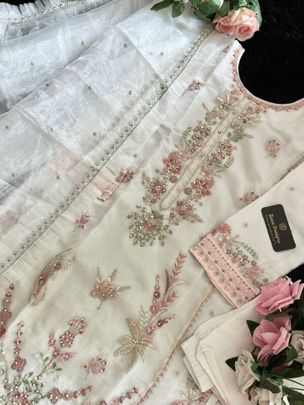 ZIAAZ DESIGNS NOORIE CODE 164 WHITE ORGANZA EMBROIDERY BEAUTIFUL PAKISTANI OUTFIT