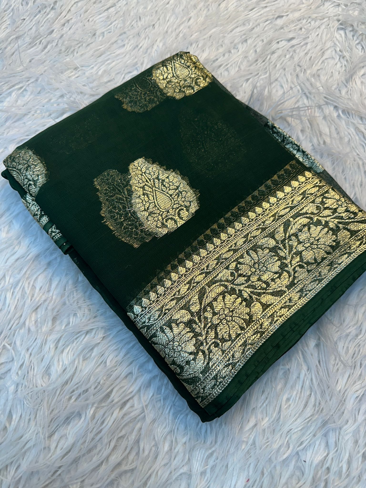 SWS VISCOSE GEORGETTE SAREE WITH VISCOSE GEORGETTE RUNNING BLOUSE SWS VISCOSE GEORGETTE SAREE WITH VISCOSE GEORGETTE RUNNING BLOUSE - Image 2